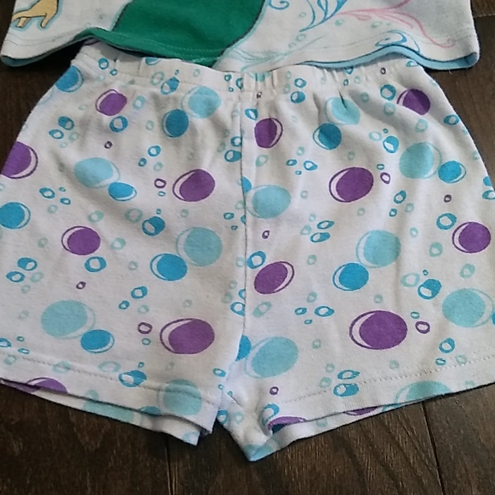 2 Sets of Little Mermaid Pajamas - Size 3T - Picture 5 of 5